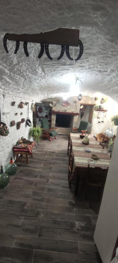 Вілла Cueva De La Abuela Los Carriones Екстер'єр фото